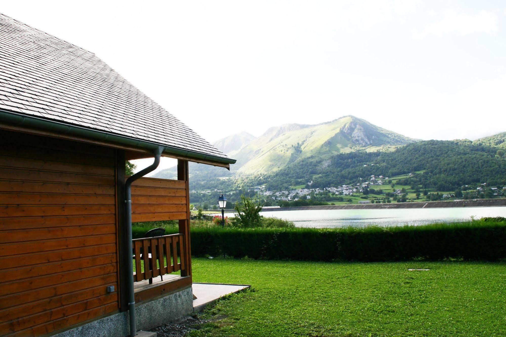 Chalets Du Lac Arcizans-Avant Exterior photo